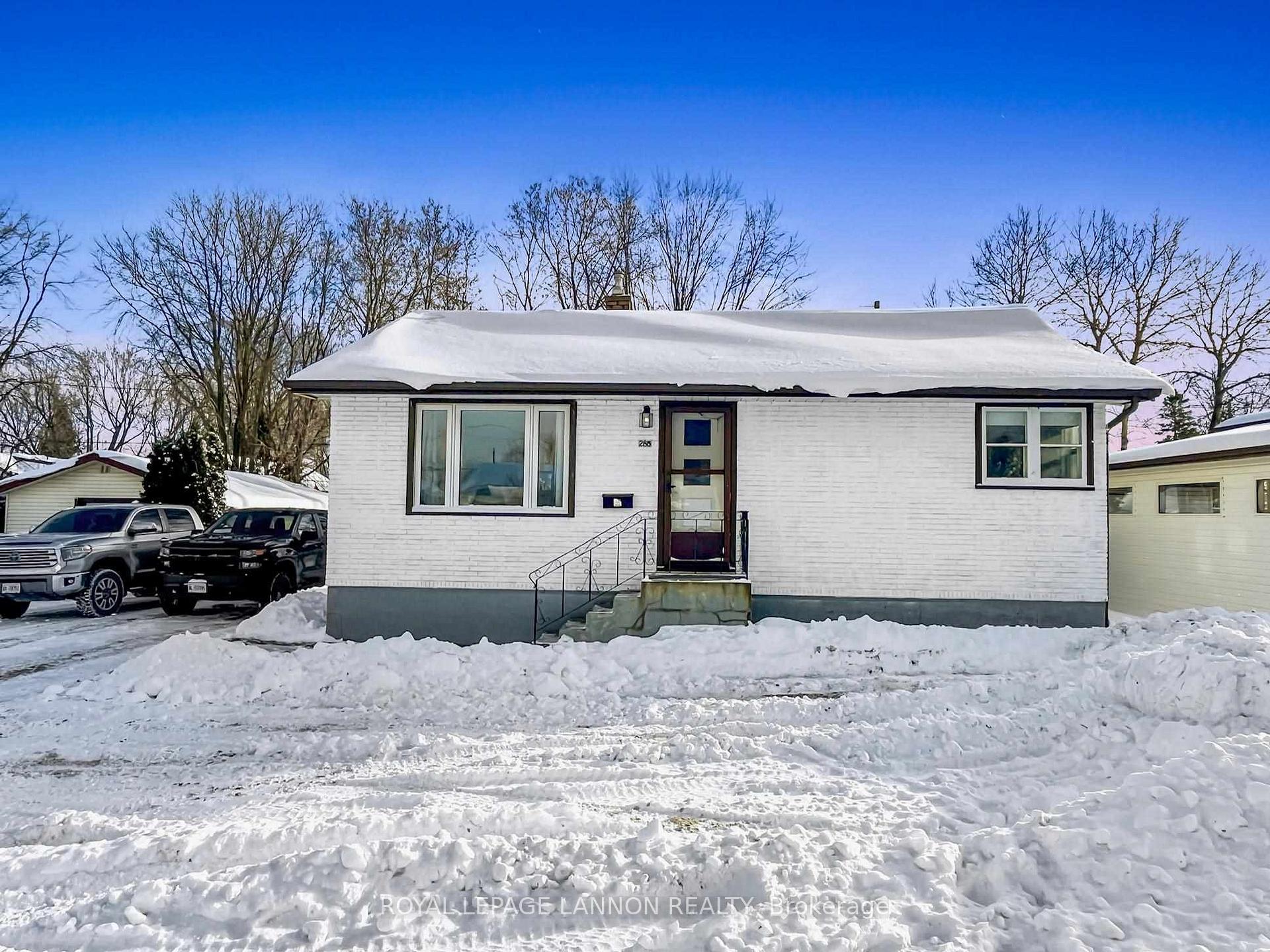 Photo 1 of 285 Algonquin Avenue S, Thunder Bay, West End — HOMEH