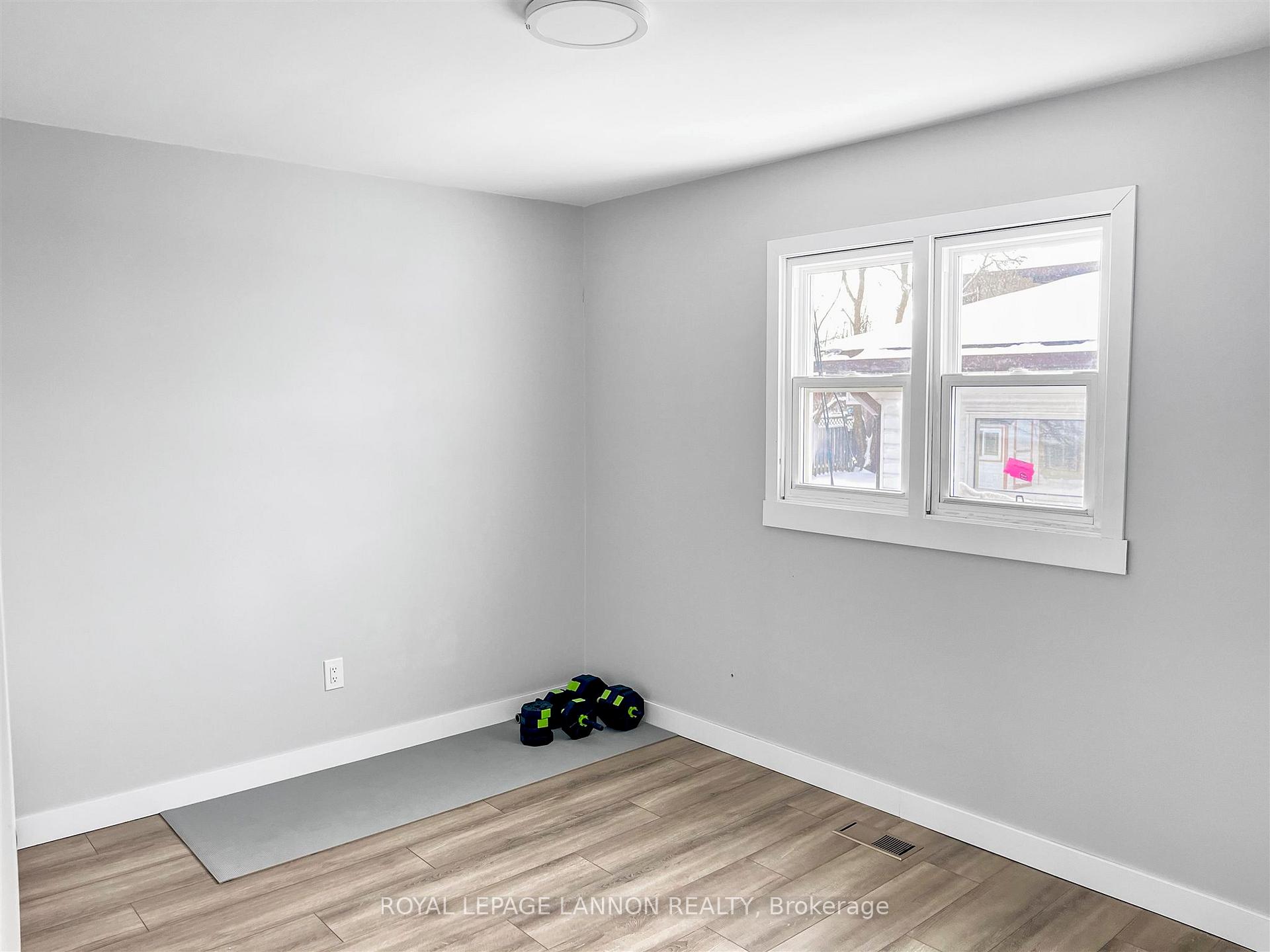 Photo 8 of 285 Algonquin Avenue S, Thunder Bay, West End — HOMEH