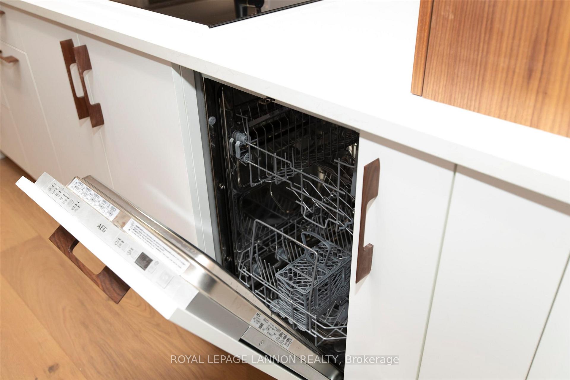 Photo 15 of Unit 305, 1550 Dease Street, Thunder Bay, Inner-City Industrial — HOMEH