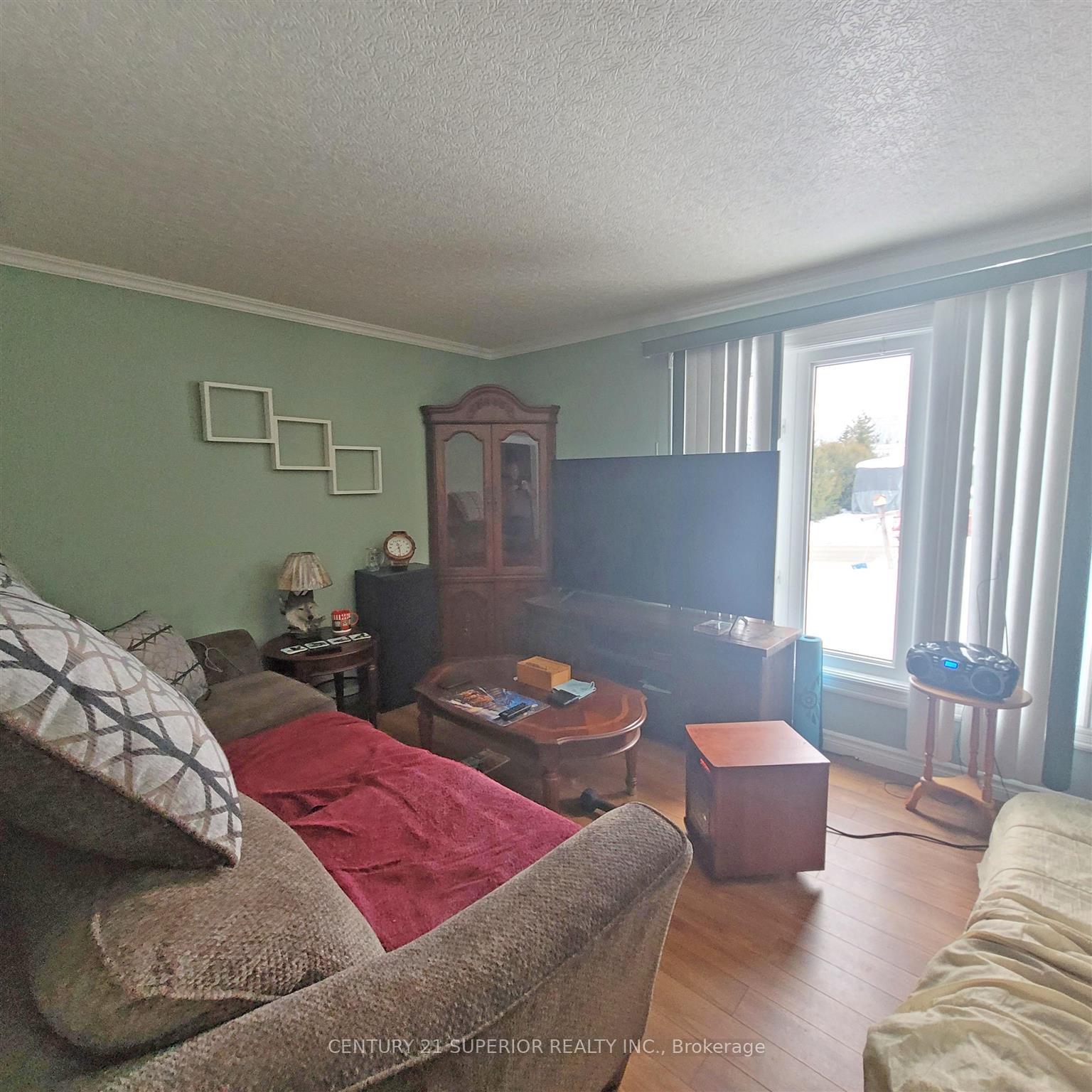 Photo 5 of 29 Flicker Avenue, Manitouwadge — HOMEH