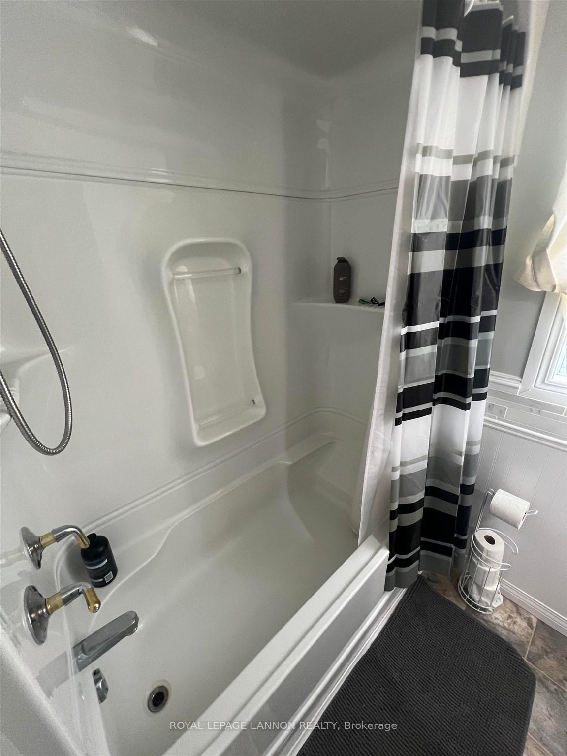 Photo 16 of 145 Pine Crescent, Atikokan — HOMEH