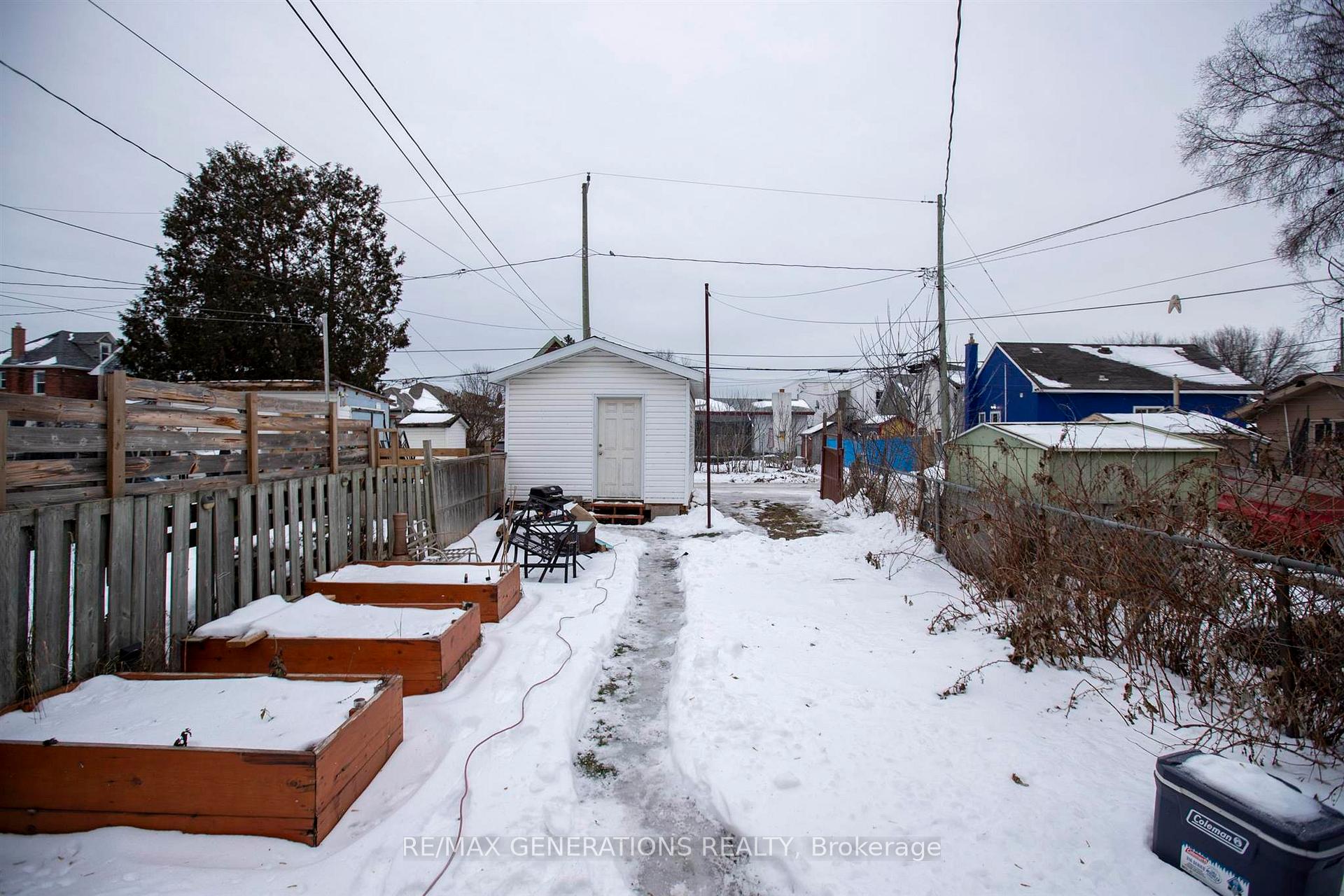 Photo 30 of 406 Syndicate Avenue N, Thunder Bay, McKeller Park — HOMEH