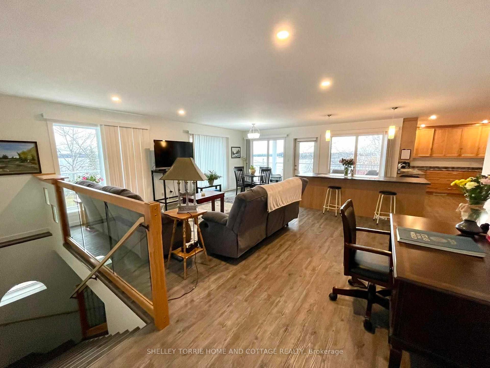 Photo 8 of 1014.5 Beach Road, Kenora, Keewatin — HOMEH