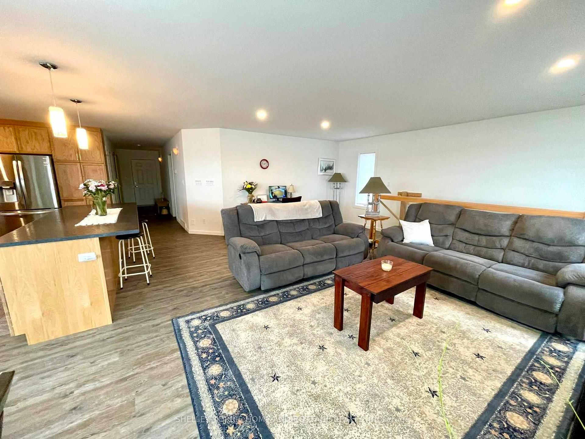 Photo 9 of 1014.5 Beach Road, Kenora, Keewatin — HOMEH