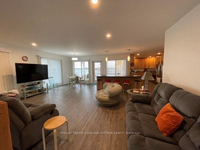 Photo 12 of 1014.5 Beach Road, Kenora, Keewatin — HOMEH