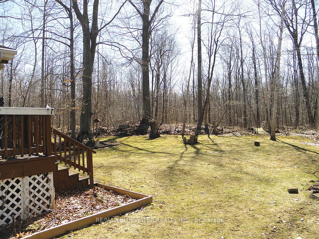Photo 7 of 9898 Phoebe Lane, Lambton Shores, Kettle Point — HOMEH