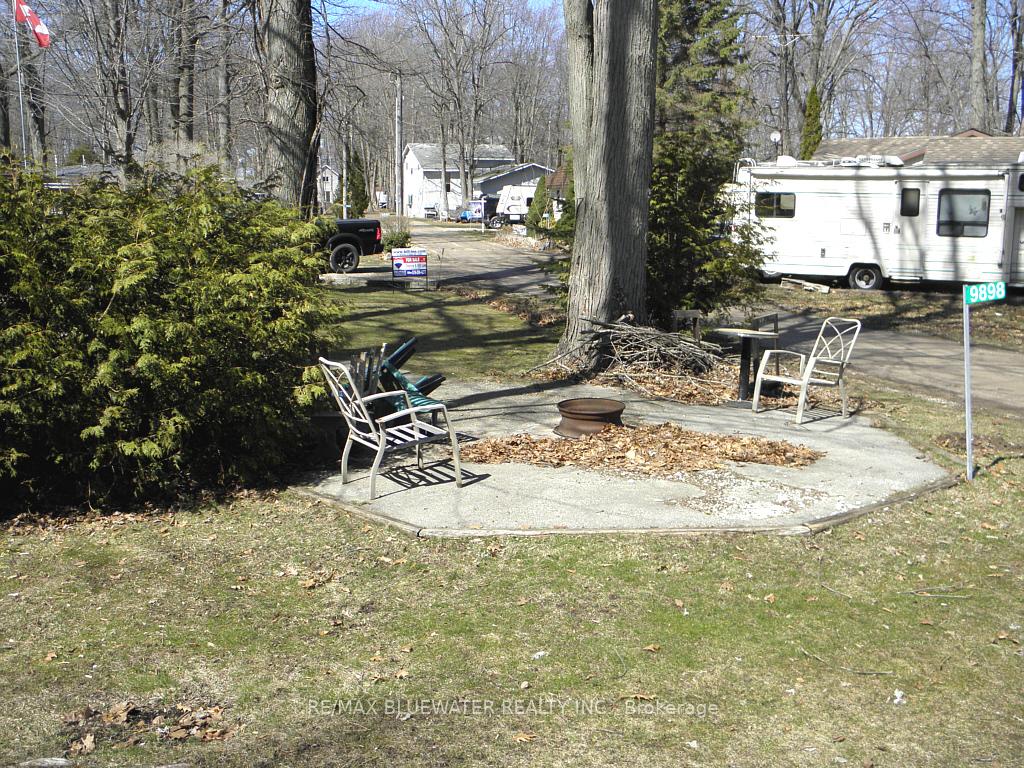 Photo 8 of 9898 Phoebe Lane, Lambton Shores, Kettle Point — HOMEH