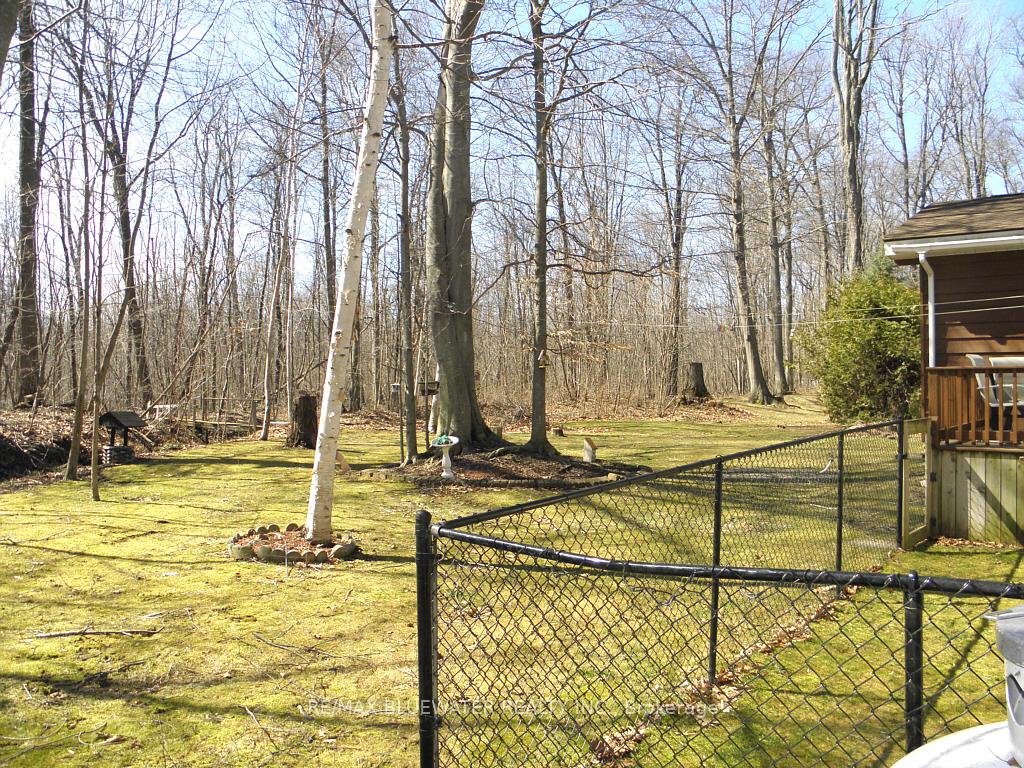 Photo 9 of 9898 Phoebe Lane, Lambton Shores, Kettle Point — HOMEH