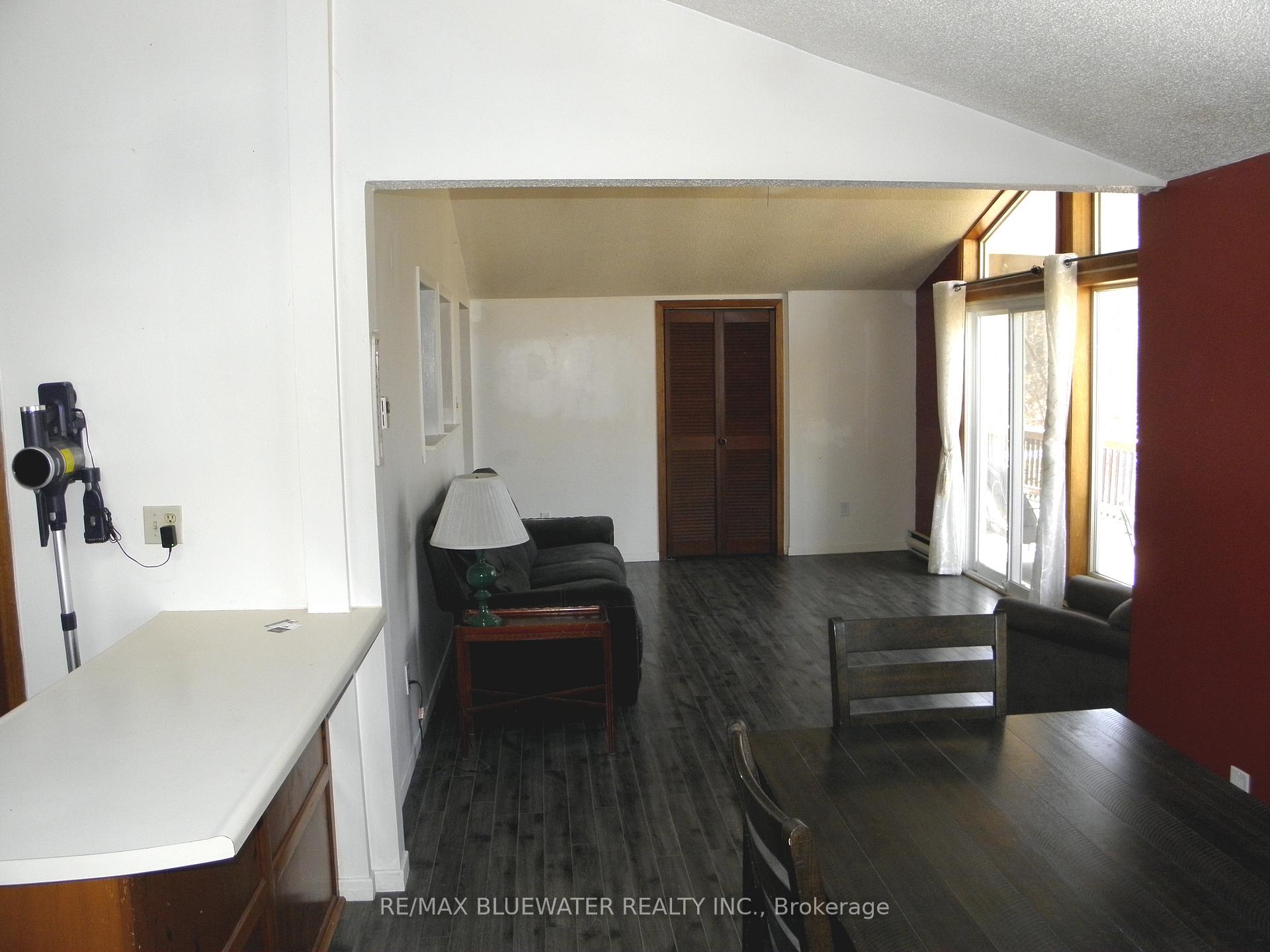 Photo 17 of 9898 Phoebe Lane, Lambton Shores, Kettle Point — HOMEH