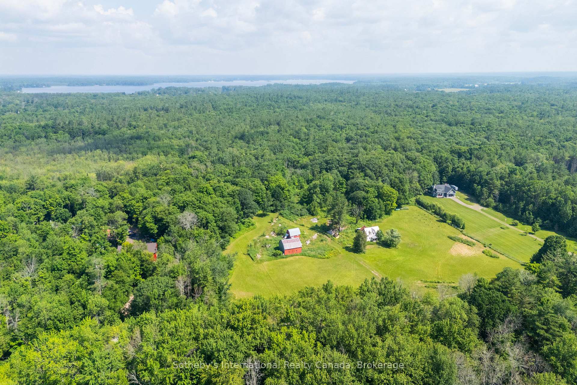 Photo 11 of 1316 Graham Road, Gravenhurst, Morrison — HOMEH