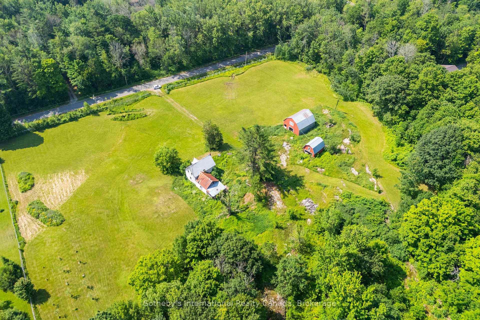 Photo 15 of 1316 Graham Road, Gravenhurst, Morrison — HOMEH