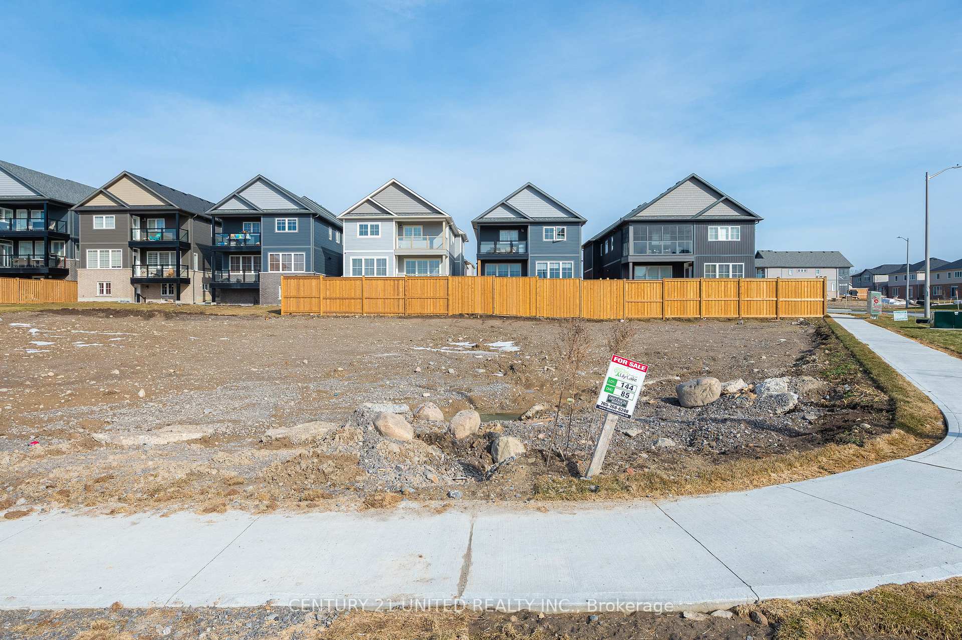 Photo 4 of 87 York Drive, Peterborough, Monaghan Ward 2 — HOMEH