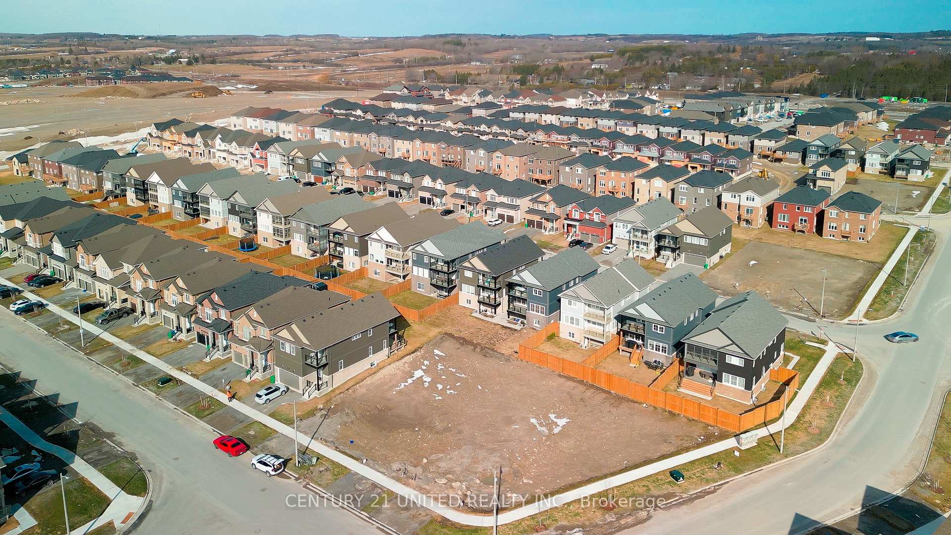 Photo 12 of 87 York Drive, Peterborough, Monaghan Ward 2 — HOMEH