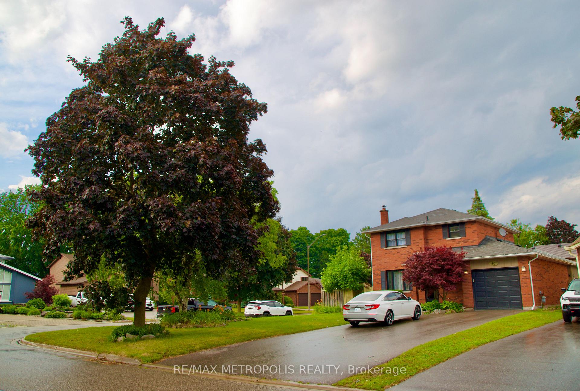 Photo 7 of 1405 Manitou Drive, Oshawa, Samac — HOMEH