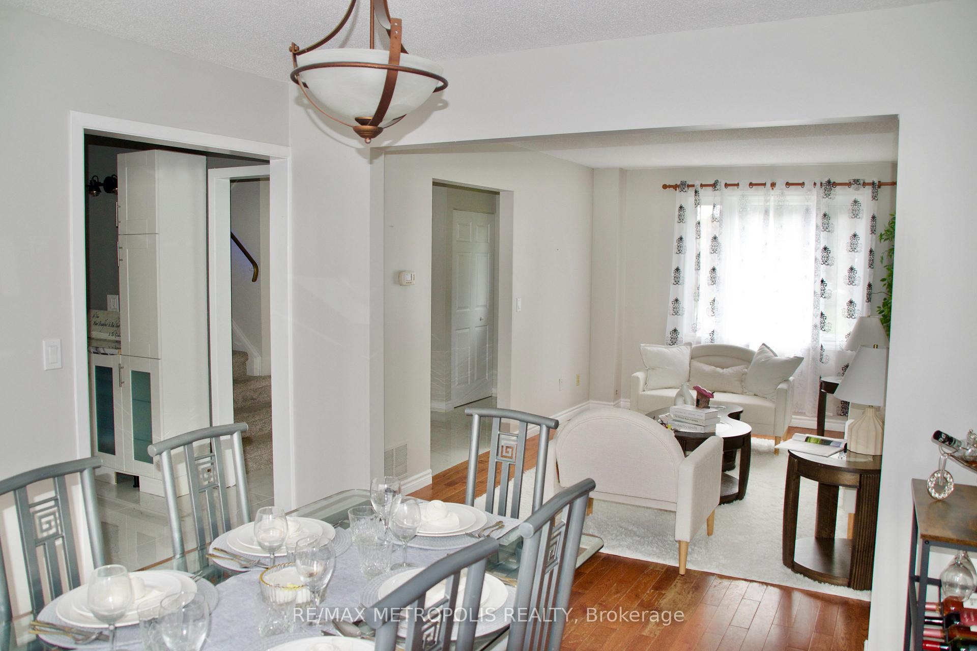 Photo 17 of 1405 Manitou Drive, Oshawa, Samac — HOMEH