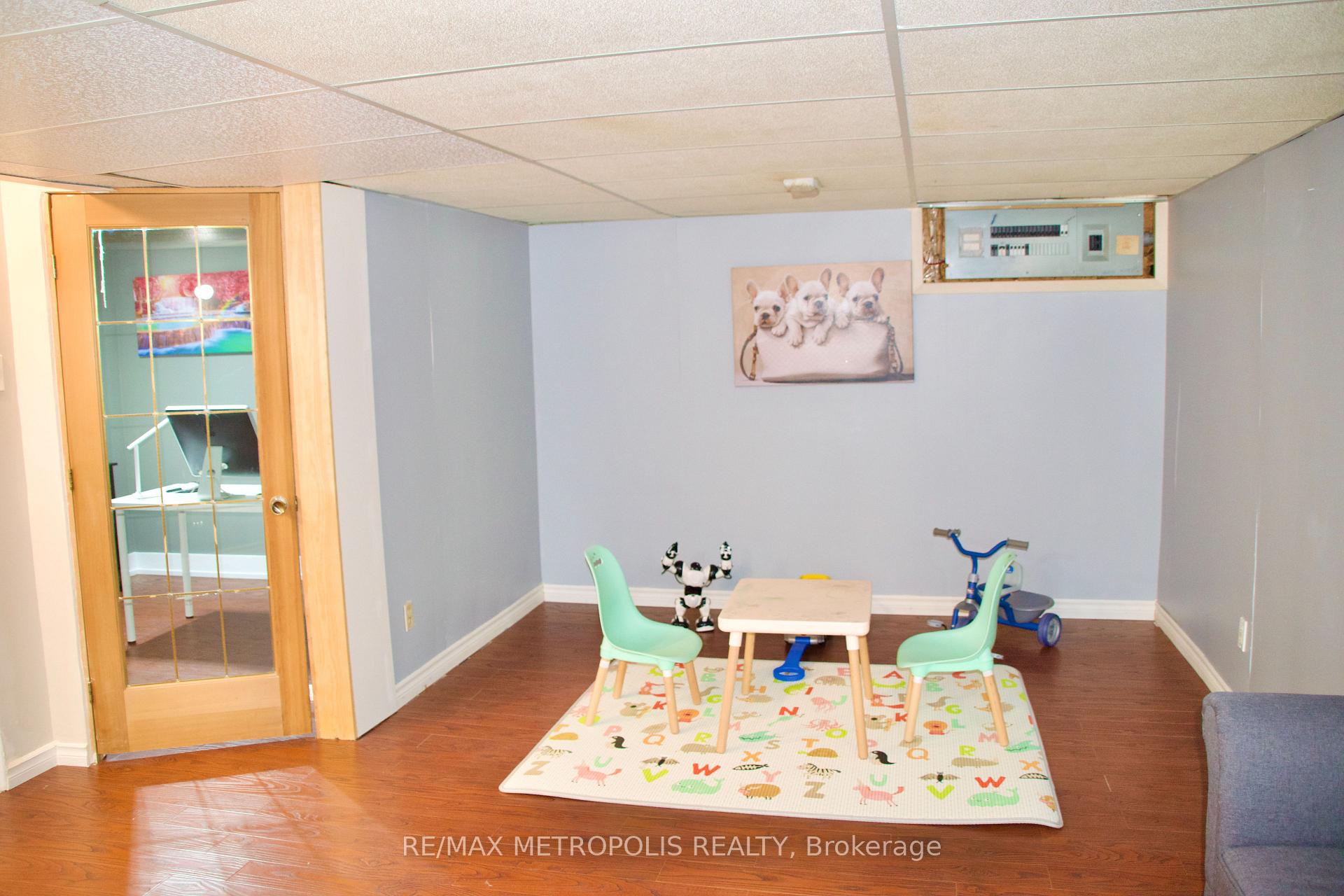 Photo 30 of 1405 Manitou Drive, Oshawa, Samac — HOMEH