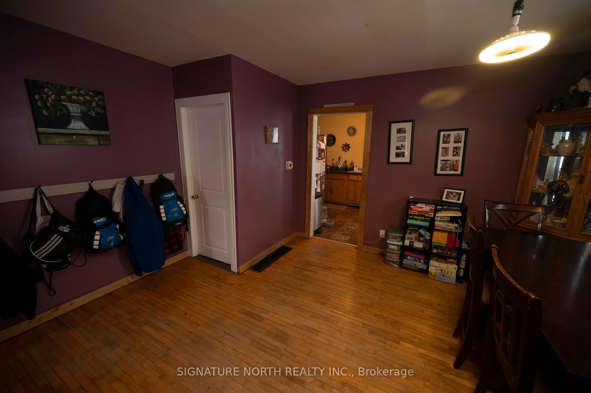 Photo 6 of 612 Wiley Street, Thunder Bay, East End — HOMEH