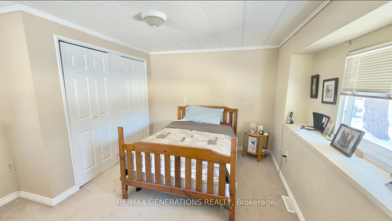 Photo 12 of 14 Taylor Drive, Thunder Bay, Rosslyn Road — HOMEH