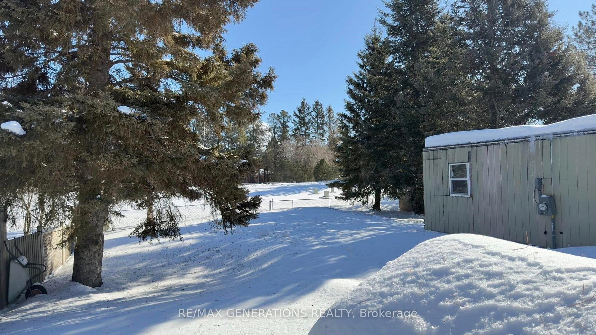 Photo 27 of 14 Taylor Drive, Thunder Bay, Rosslyn Road — HOMEH