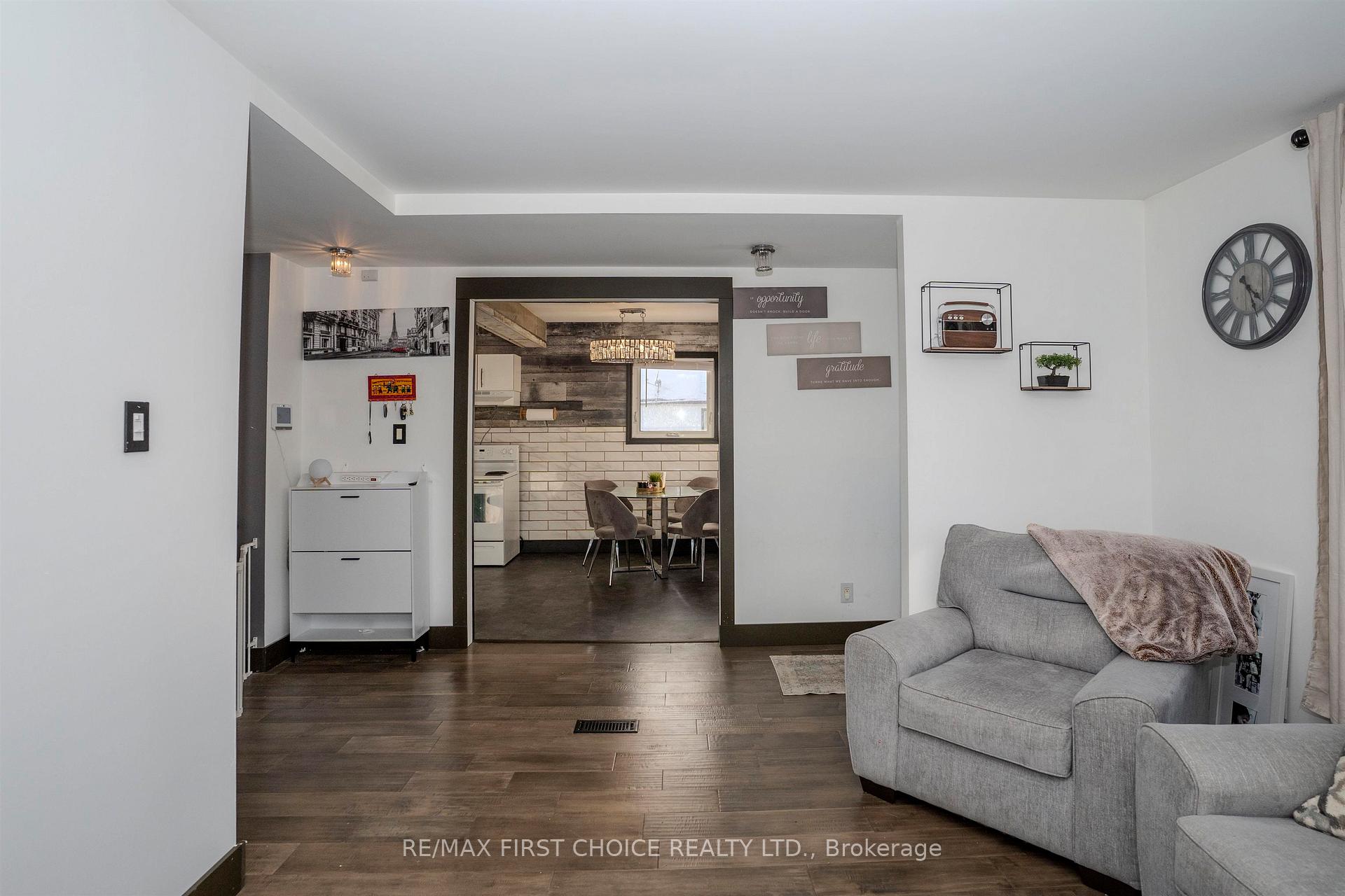 Photo 8 of 1436 Arthur Street E, Thunder Bay, Hyde Park — HOMEH