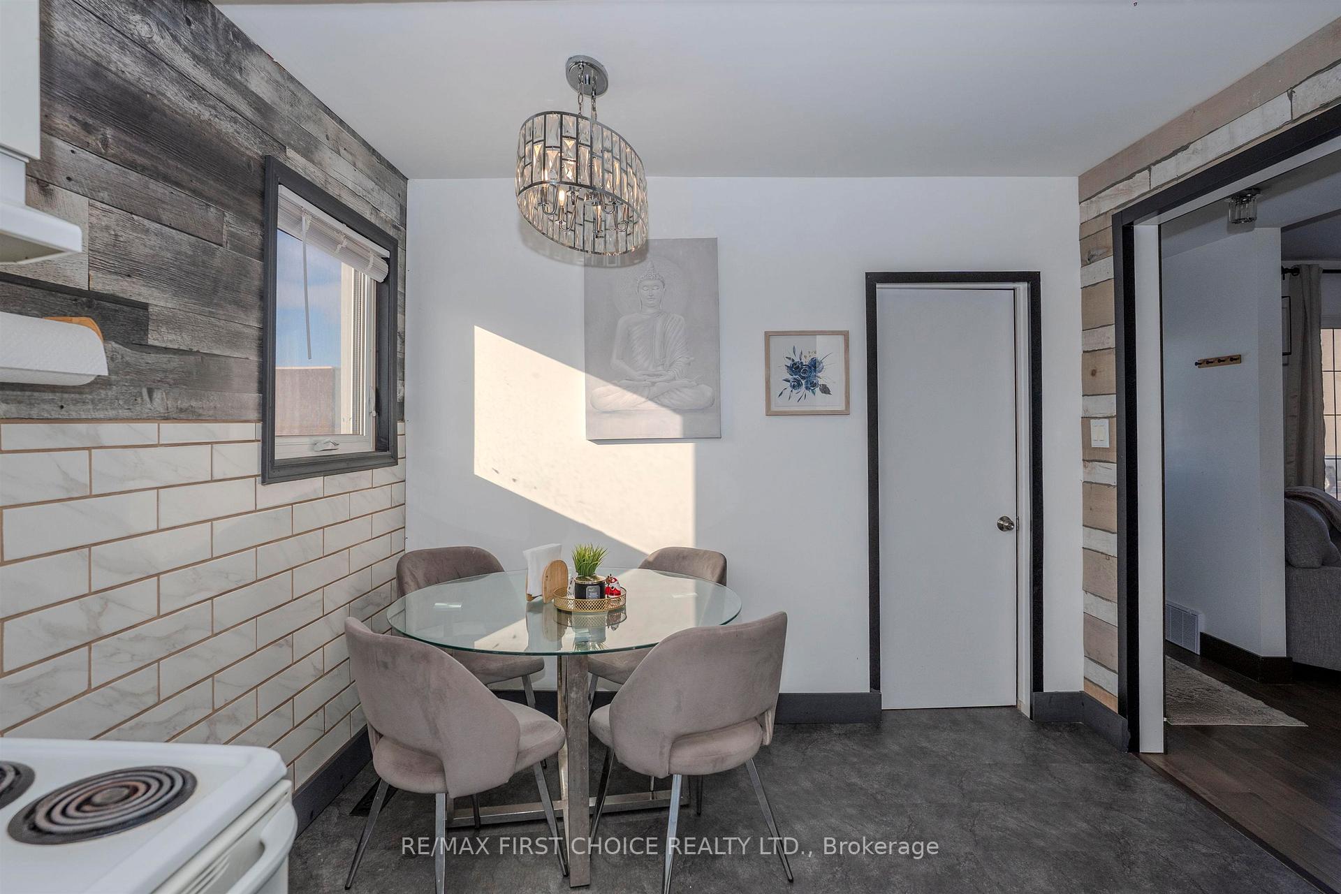 Photo 9 of 1436 Arthur Street E, Thunder Bay, Hyde Park — HOMEH