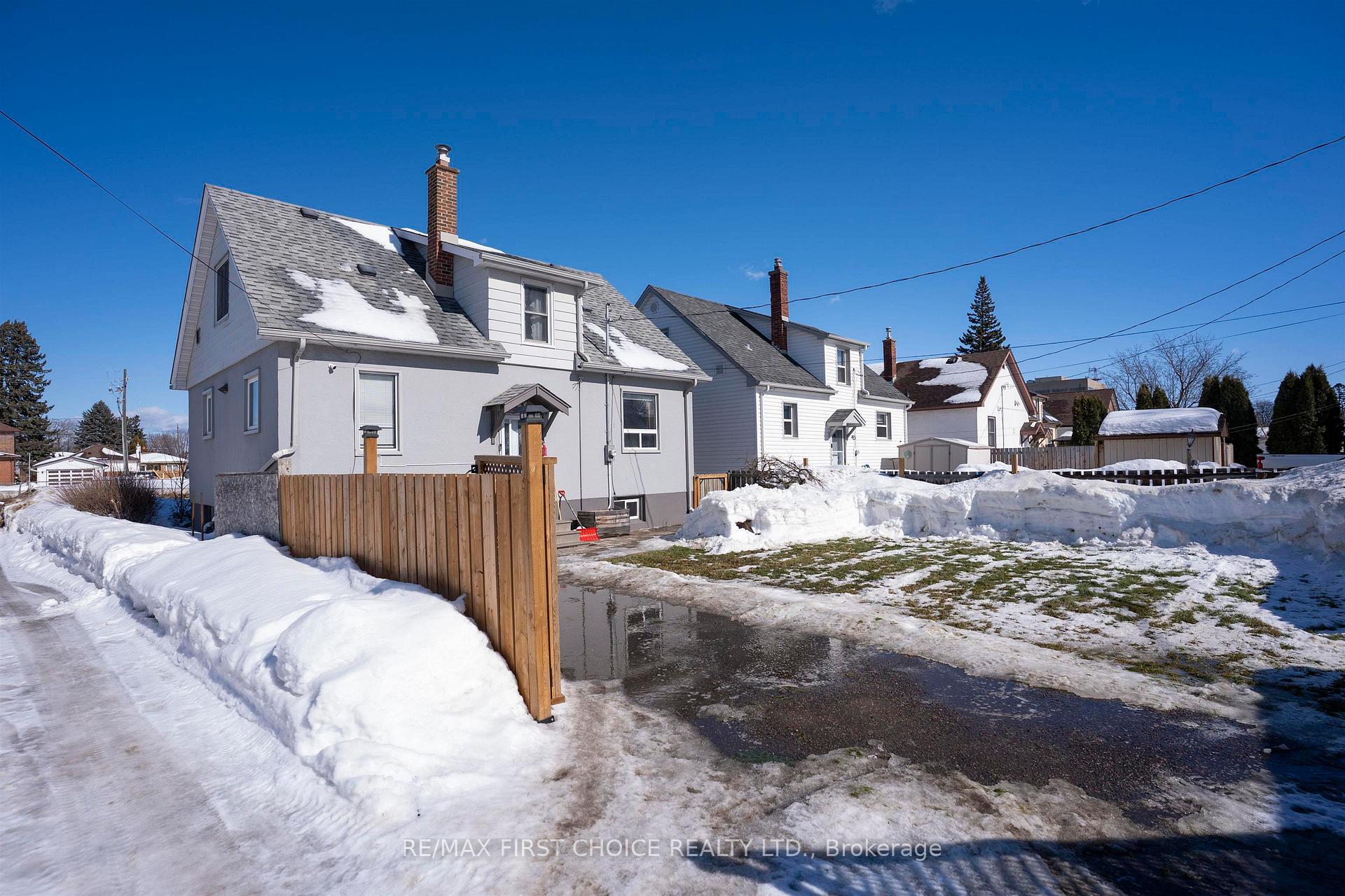 Photo 35 of 1436 Arthur Street E, Thunder Bay, Hyde Park — HOMEH
