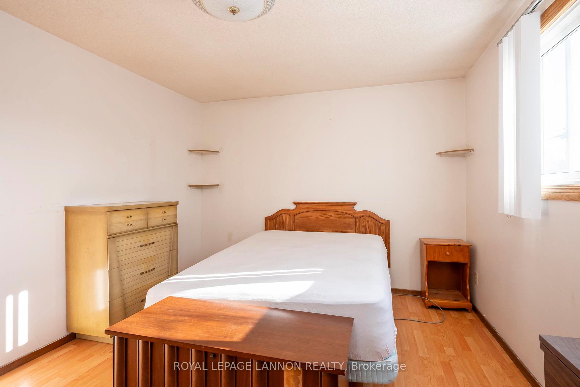 Photo 10 of 158 Front Street, Thunder Bay, Court / Cumberland — HOMEH