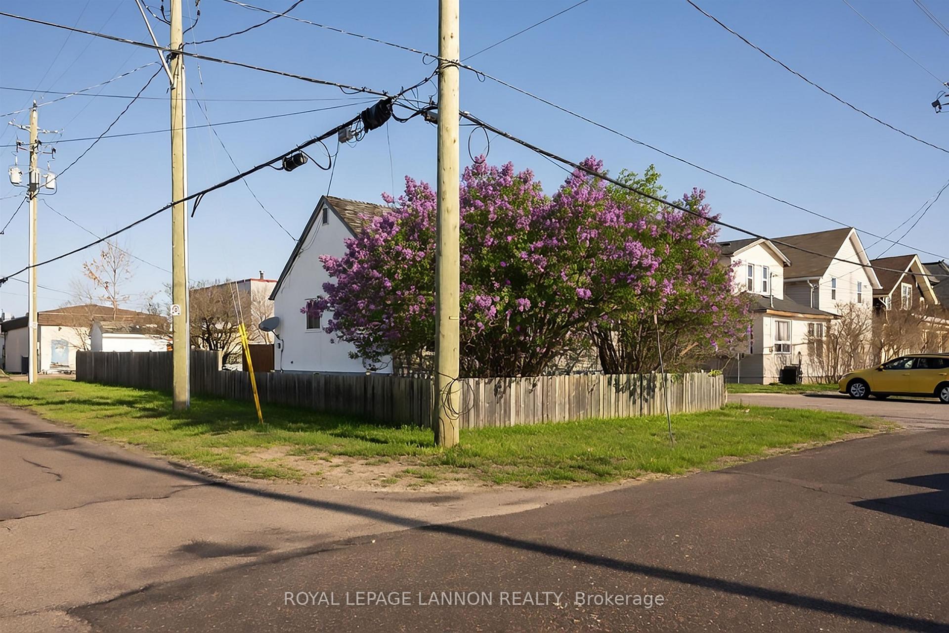 Photo 23 of 158 Front Street, Thunder Bay, Court / Cumberland — HOMEH