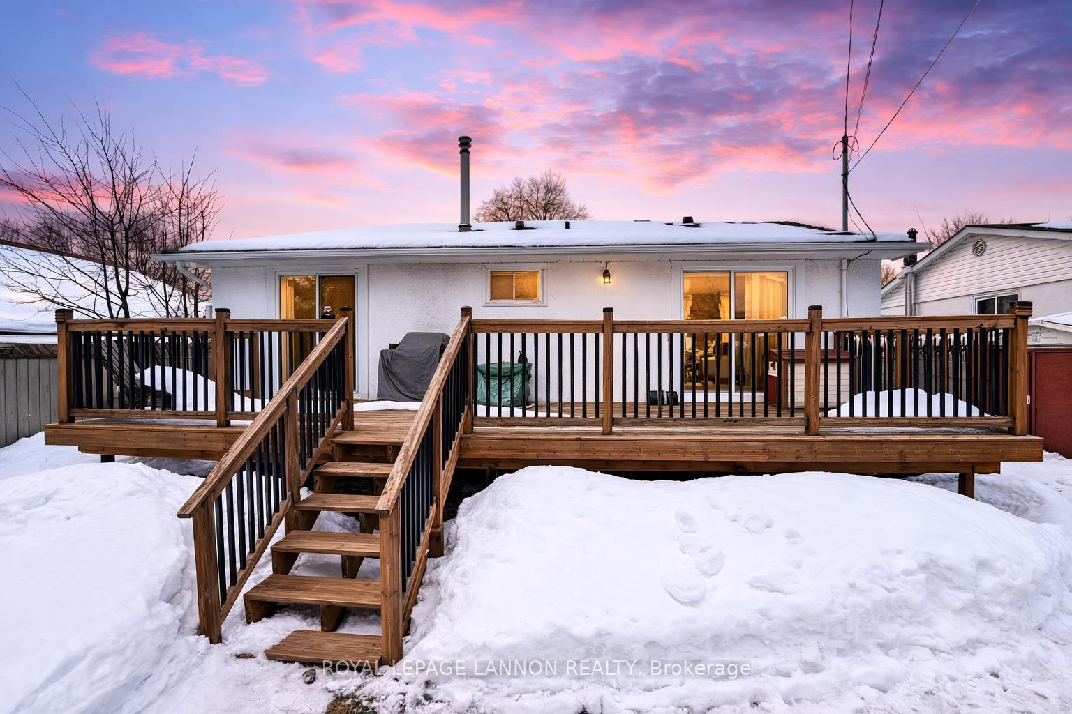 Photo 2 of 221 Cedar Avenue, Thunder Bay, Forest Park — HOMEH