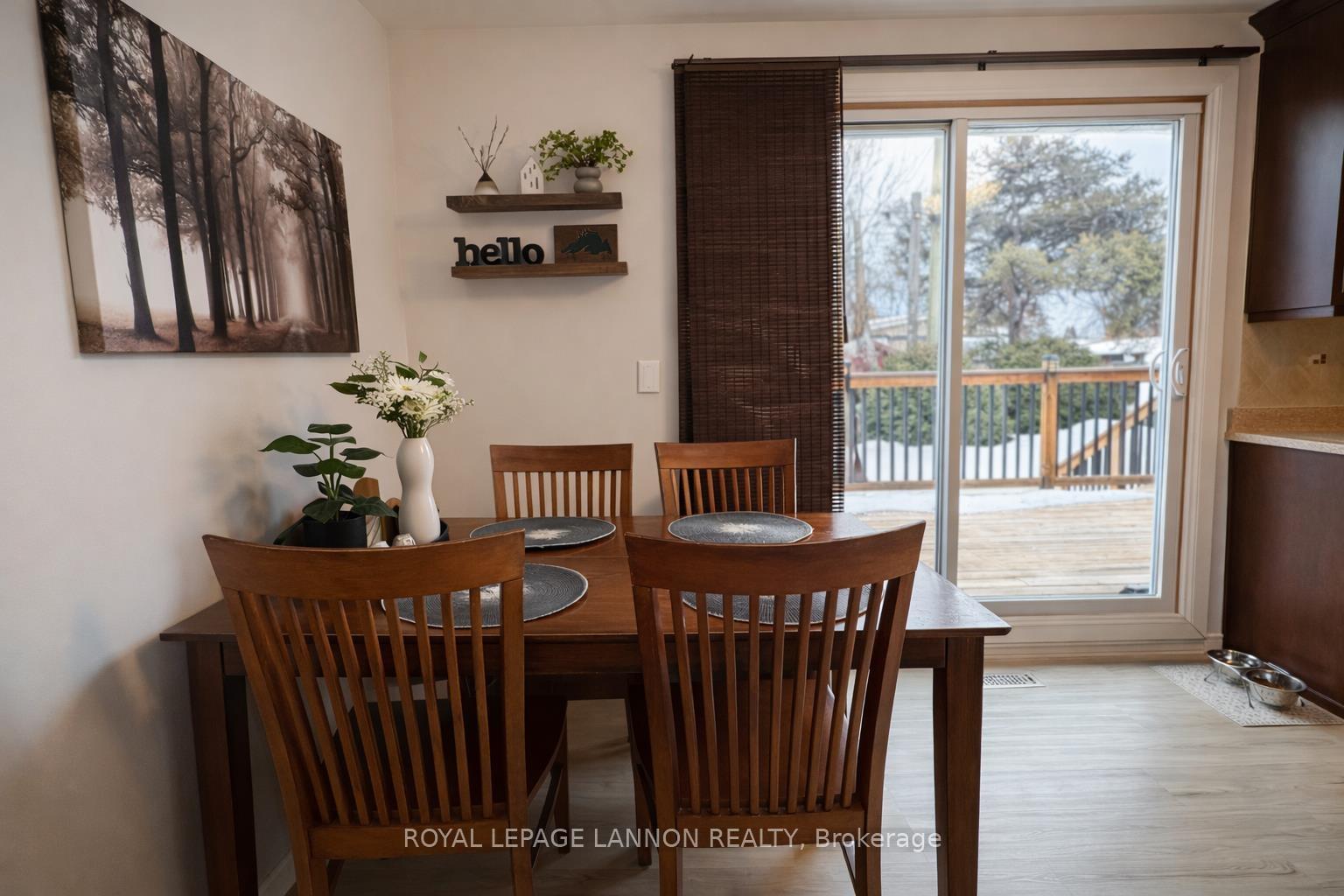 Photo 5 of 221 Cedar Avenue, Thunder Bay, Forest Park — HOMEH