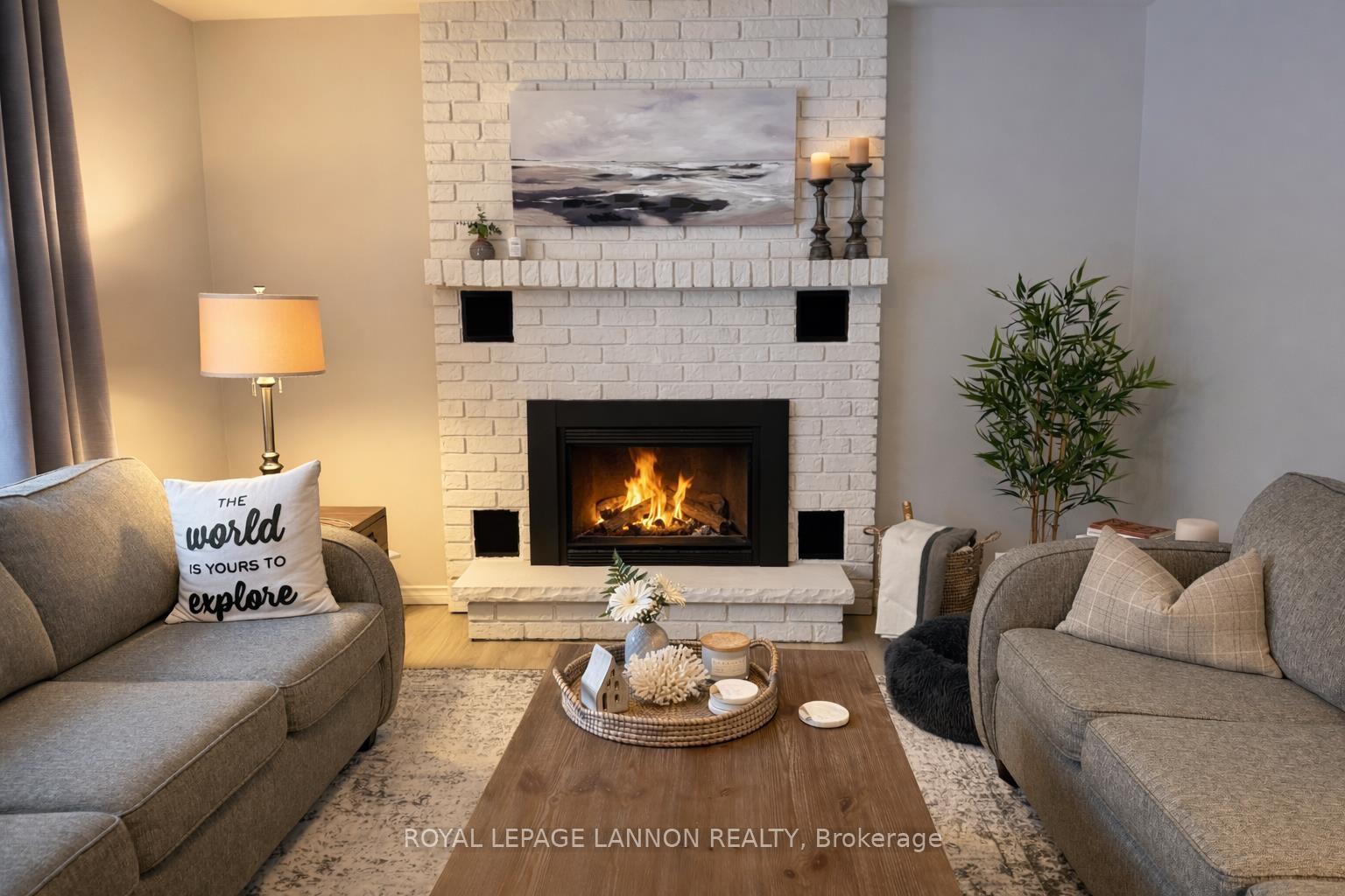 Photo 10 of 221 Cedar Avenue, Thunder Bay, Forest Park — HOMEH