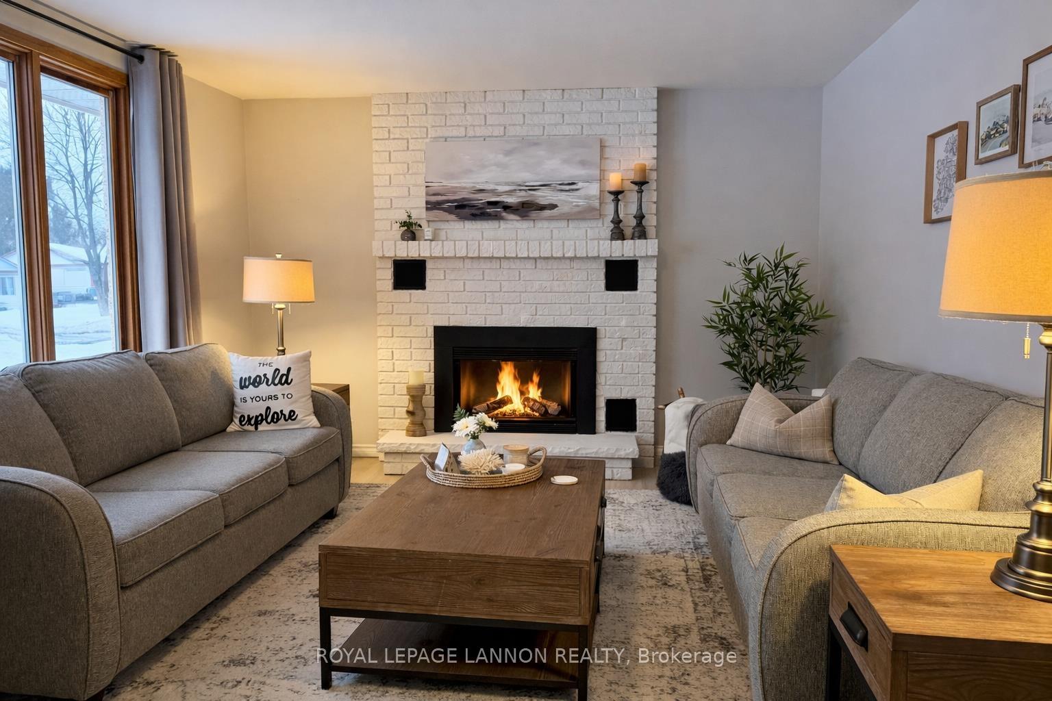 Photo 11 of 221 Cedar Avenue, Thunder Bay, Forest Park — HOMEH