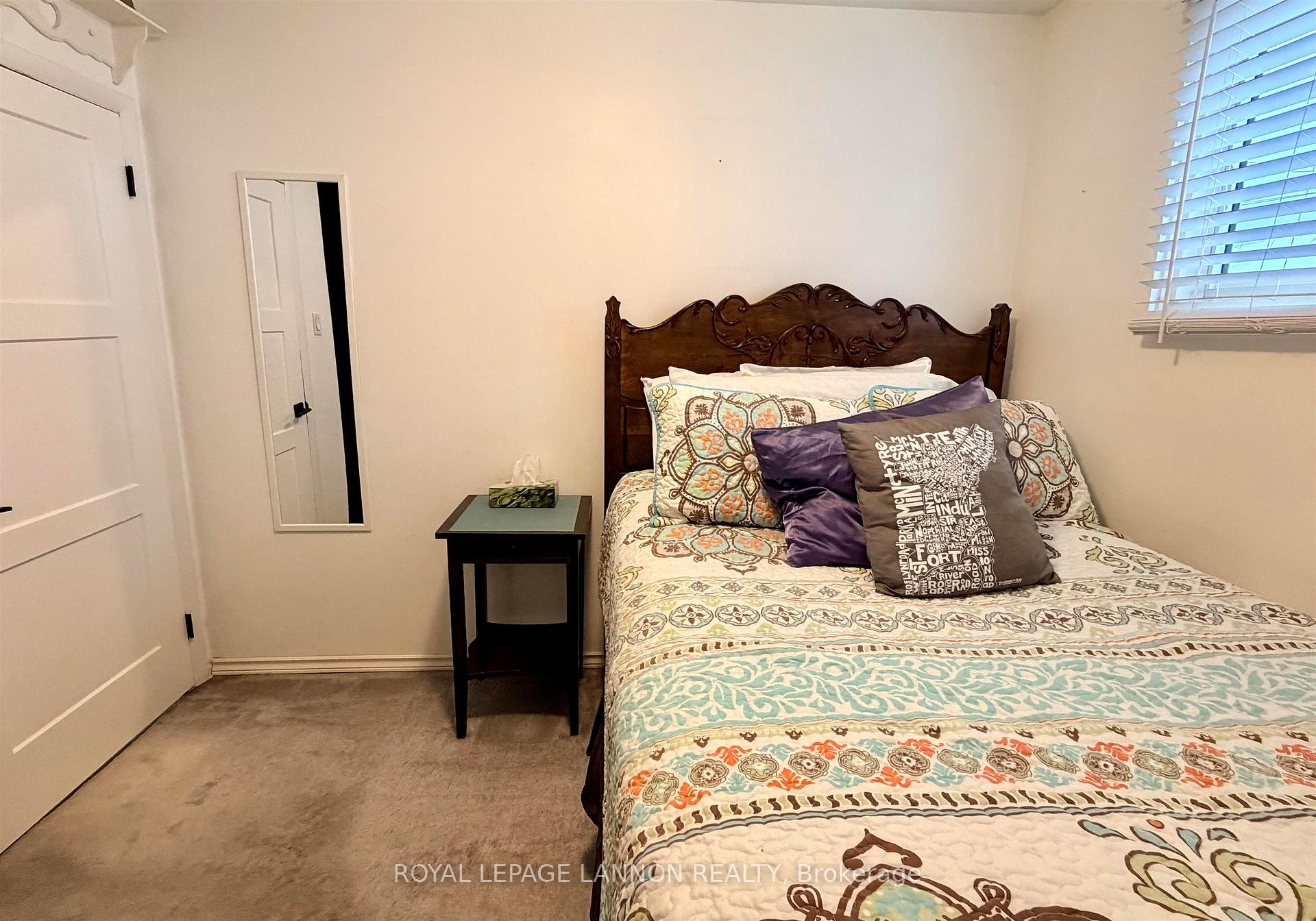 Photo 17 of 221 Cedar Avenue, Thunder Bay, Forest Park — HOMEH