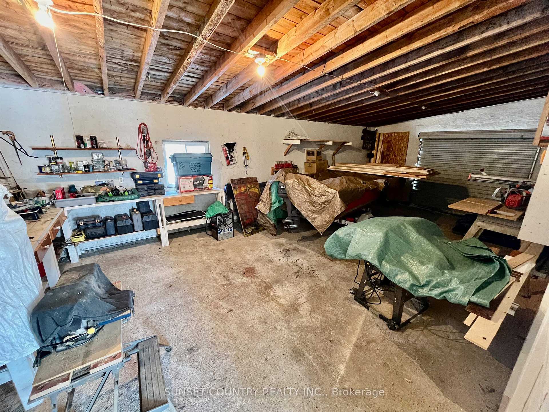 Photo 35 of 2256 Highway 605, Kenora Remote Area, Richan — HOMEH