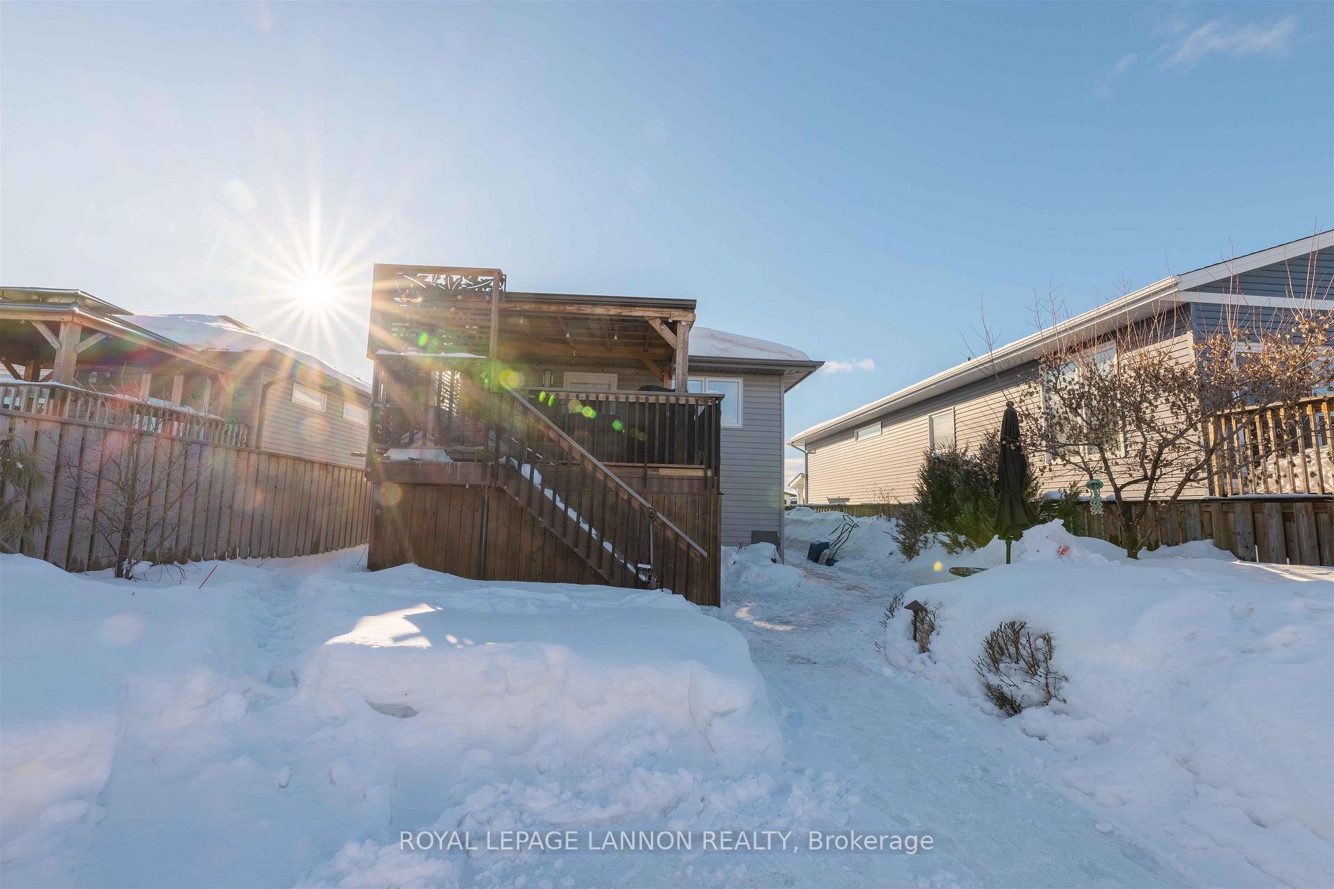 Photo 25 of 160 Cougar Crs, Thunder Bay, Parkdale — HOMEH