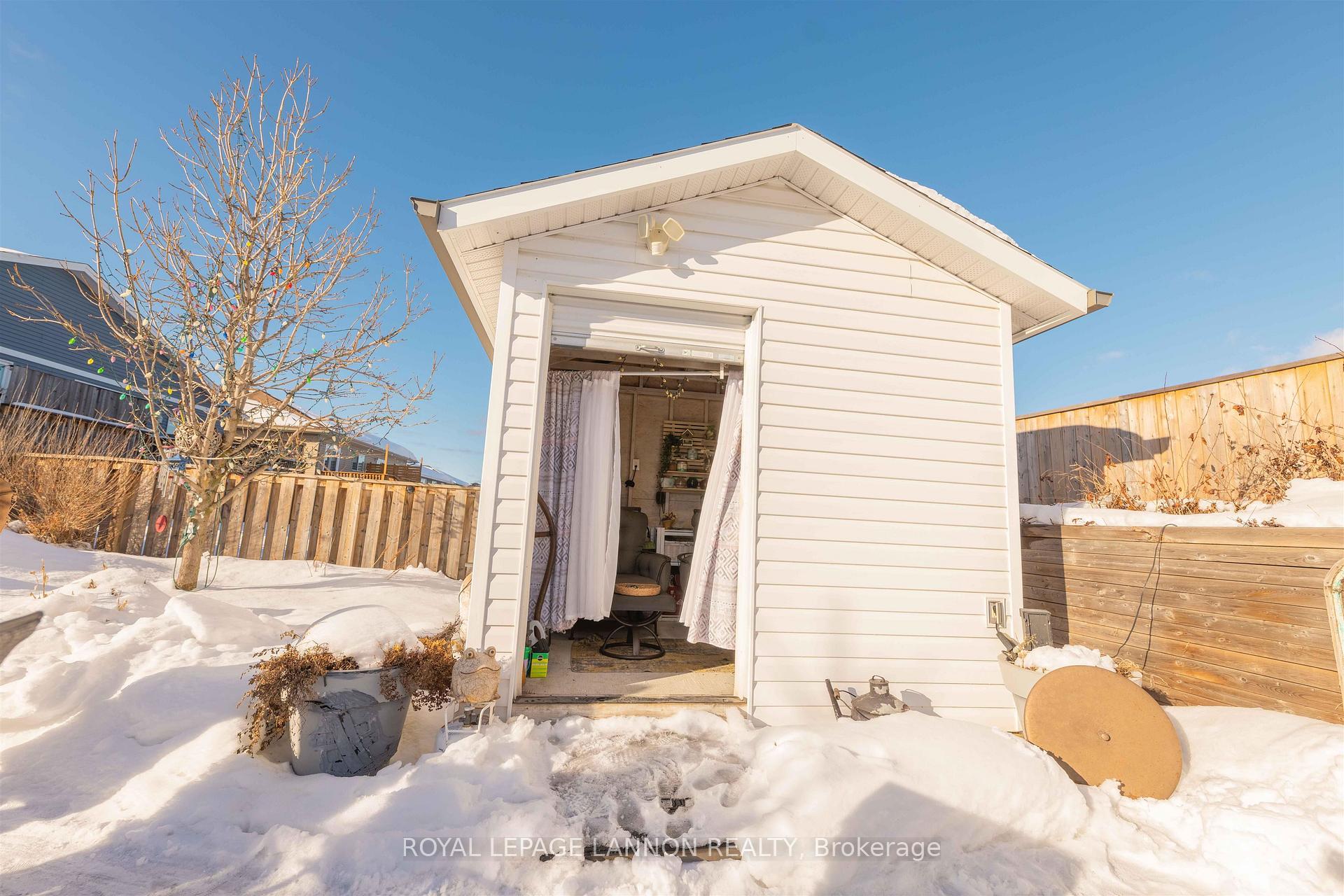 Photo 29 of 160 Cougar Crs, Thunder Bay, Parkdale — HOMEH