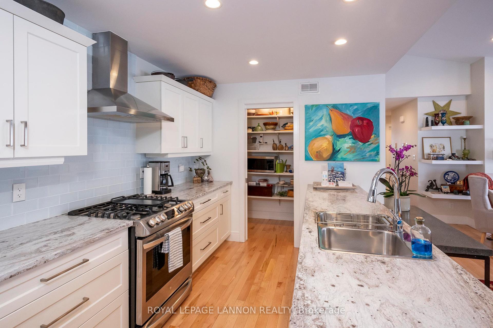 Photo 16 of 153 Cougar Crescent, Thunder Bay, Parkdale — HOMEH