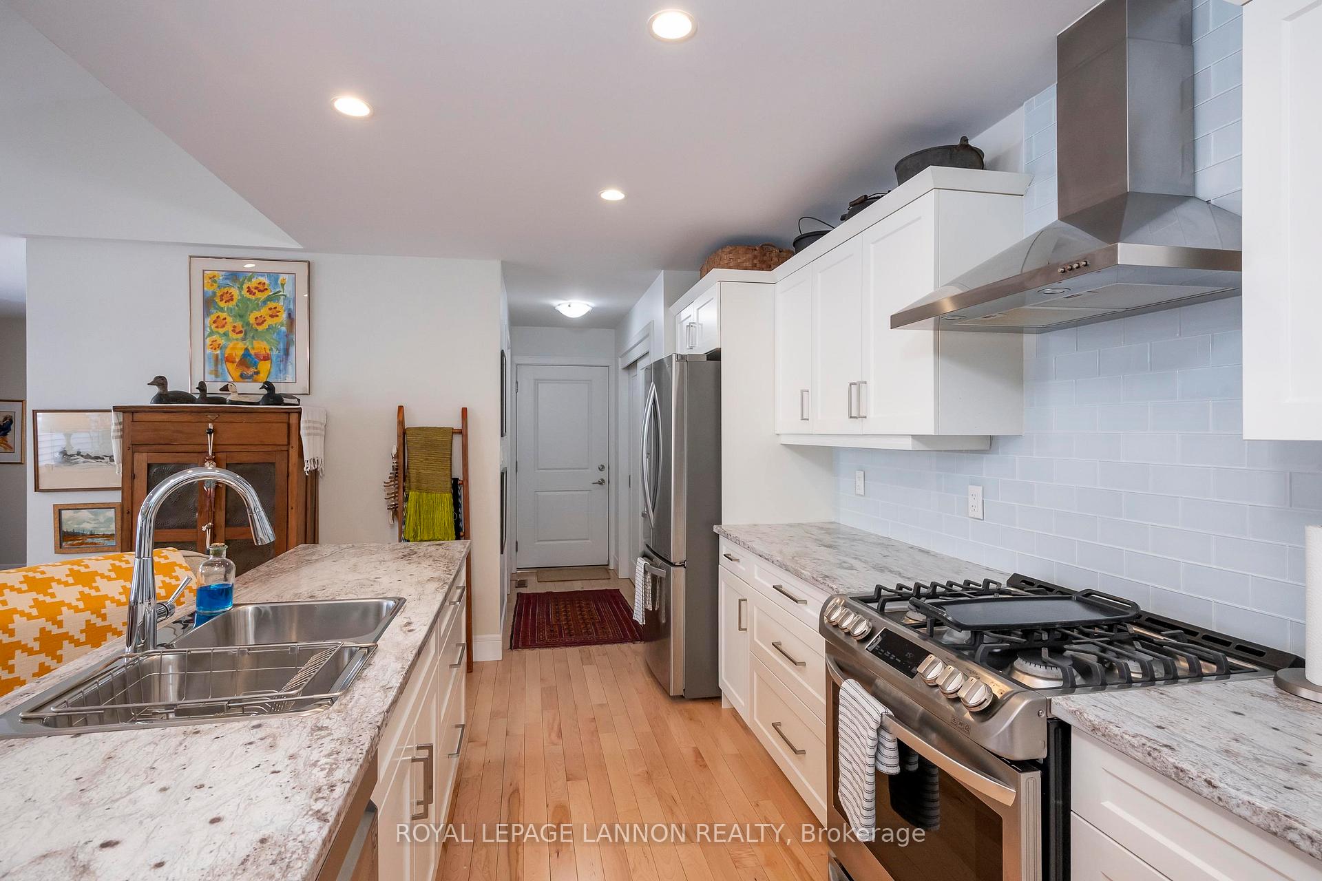 Photo 19 of 153 Cougar Crescent, Thunder Bay, Parkdale — HOMEH
