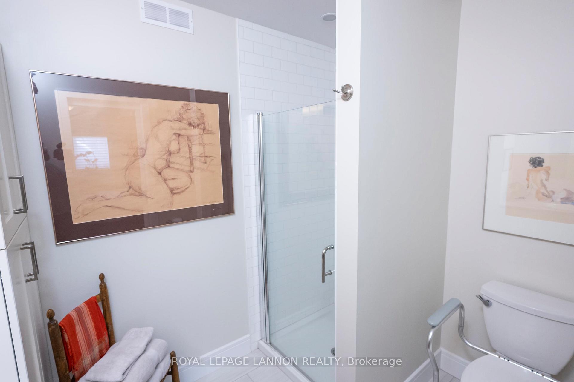 Photo 32 of 153 Cougar Crescent, Thunder Bay, Parkdale — HOMEH