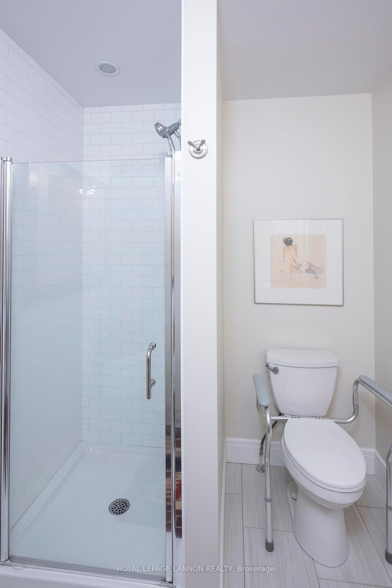 Photo 33 of 153 Cougar Crescent, Thunder Bay, Parkdale — HOMEH