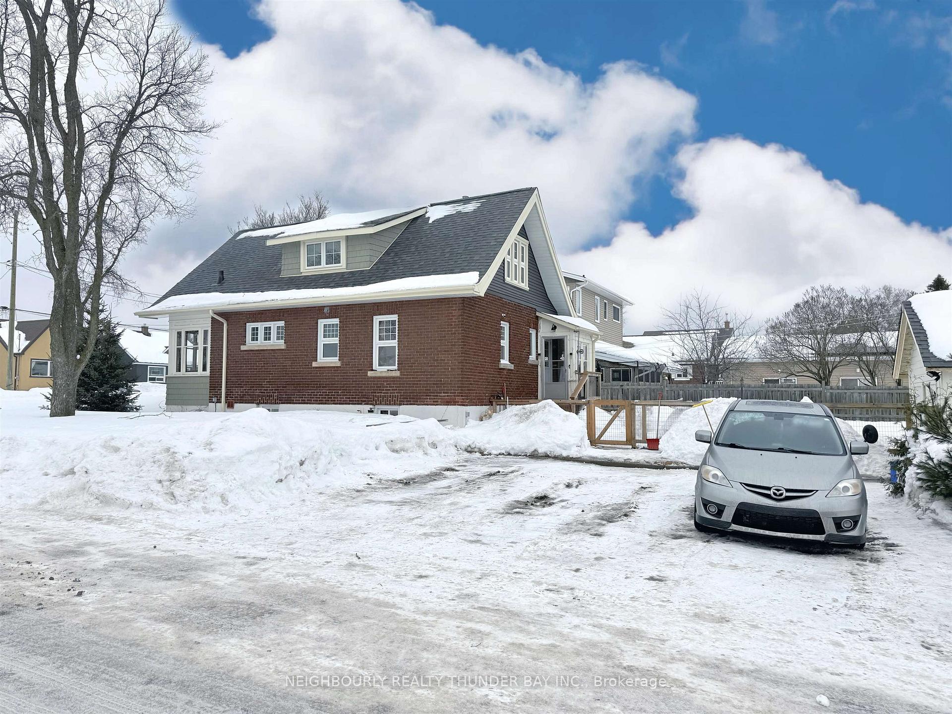 Photo 2 of 89 Elm Street, Thunder Bay, Birchwood Heights — HOMEH