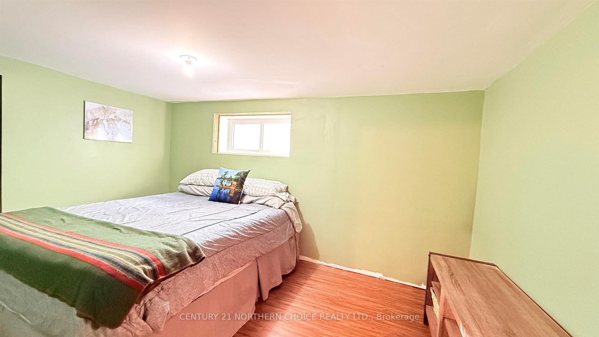 Photo 11 of 24 Queen Street, Sioux Lookout — HOMEH