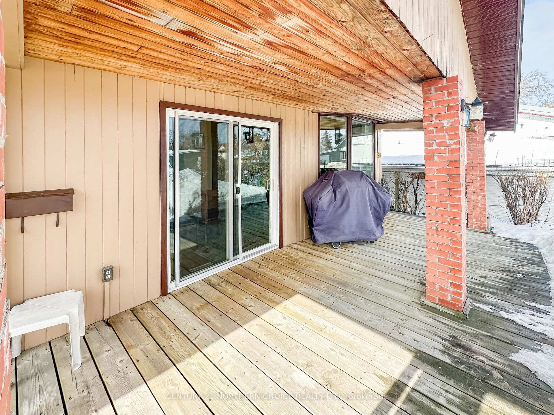 Photo 8 of 316 May Avenue, Kenora, Keewatin — HOMEH