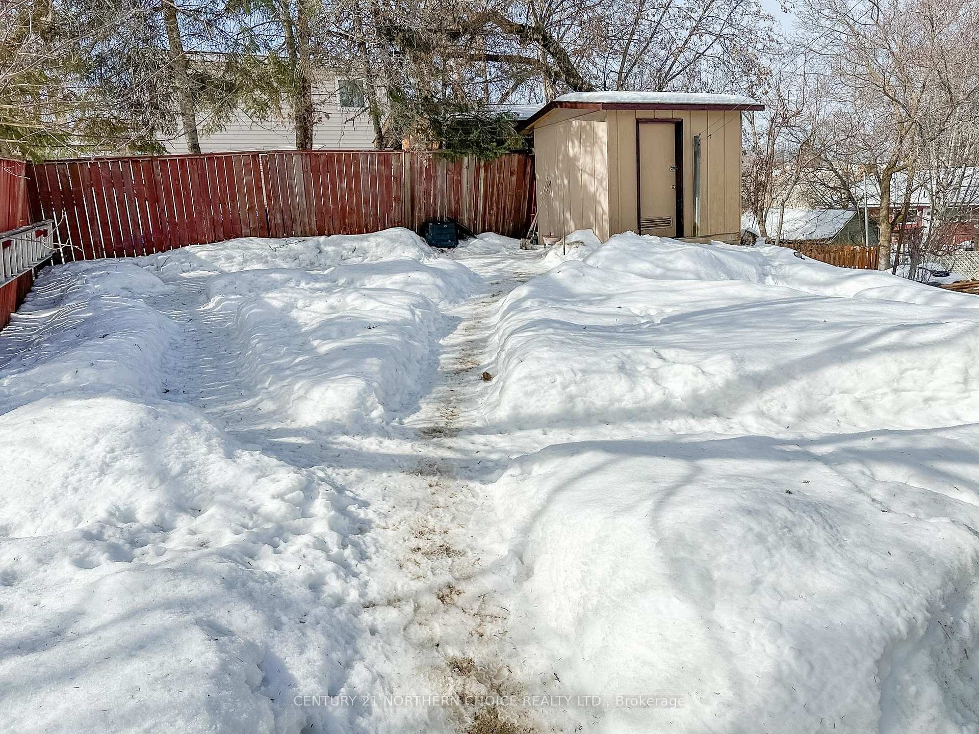 Photo 9 of 316 May Avenue, Kenora, Keewatin — HOMEH