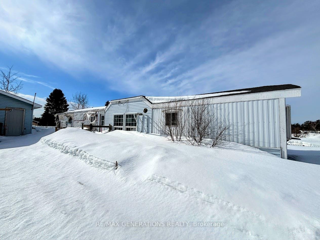 Photo 3 of 20 Coveney Street, Marathon — HOMEH