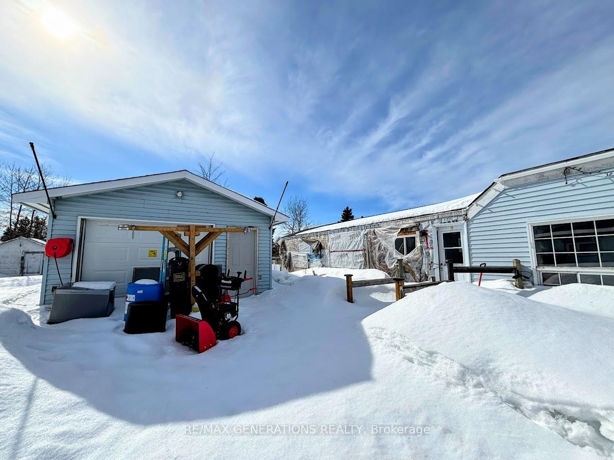 Photo 4 of 20 Coveney Street, Marathon — HOMEH