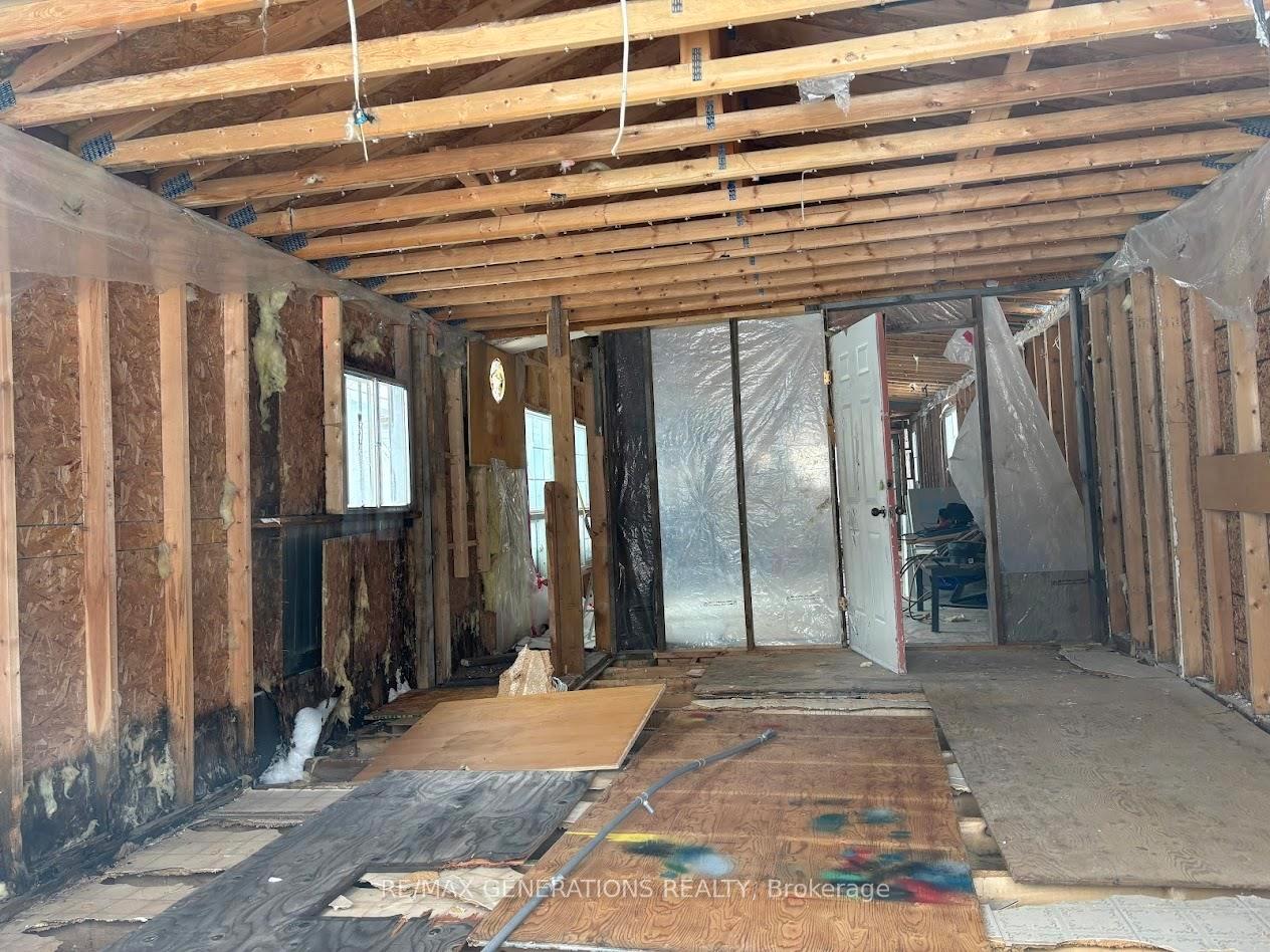 Photo 9 of 20 Coveney Street, Marathon — HOMEH