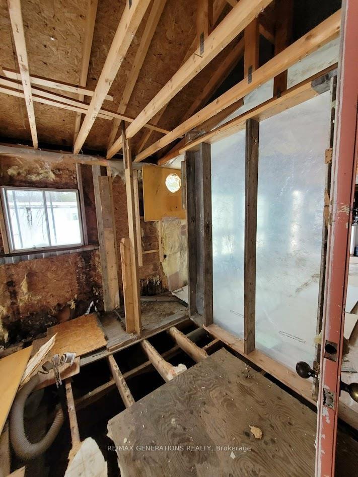 Photo 15 of 20 Coveney Street, Marathon — HOMEH