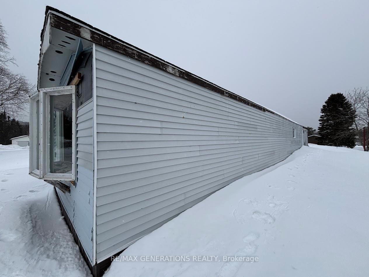 Photo 16 of 20 Coveney Street, Marathon — HOMEH