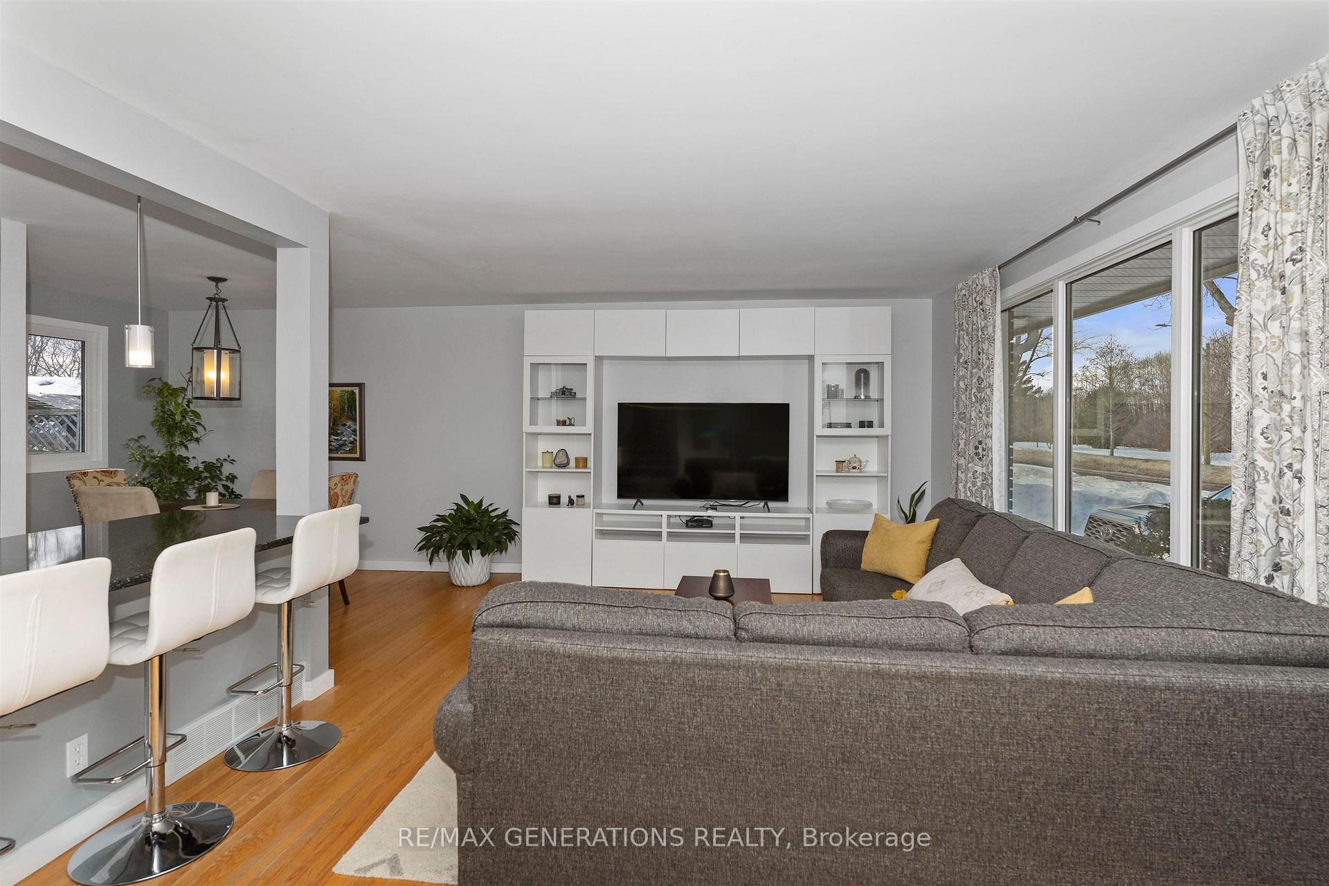 Photo 7 of 528 Riverview Drive, Thunder Bay, Edgewater Park — HOMEH